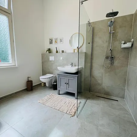 Modernes 1-zimmer-apartment Whv Apartamento *